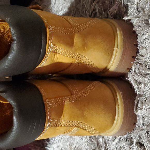 Timberland - Picture 3 of 4